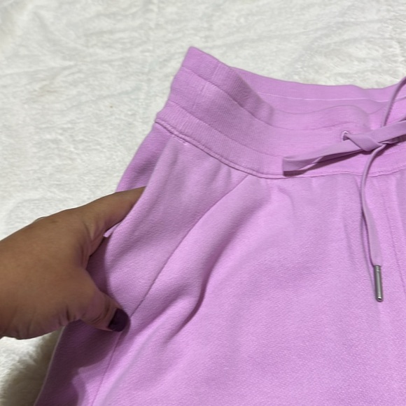 Lululemon | size 6 | scuba high rise shorts 5” - Picture 10 of 14